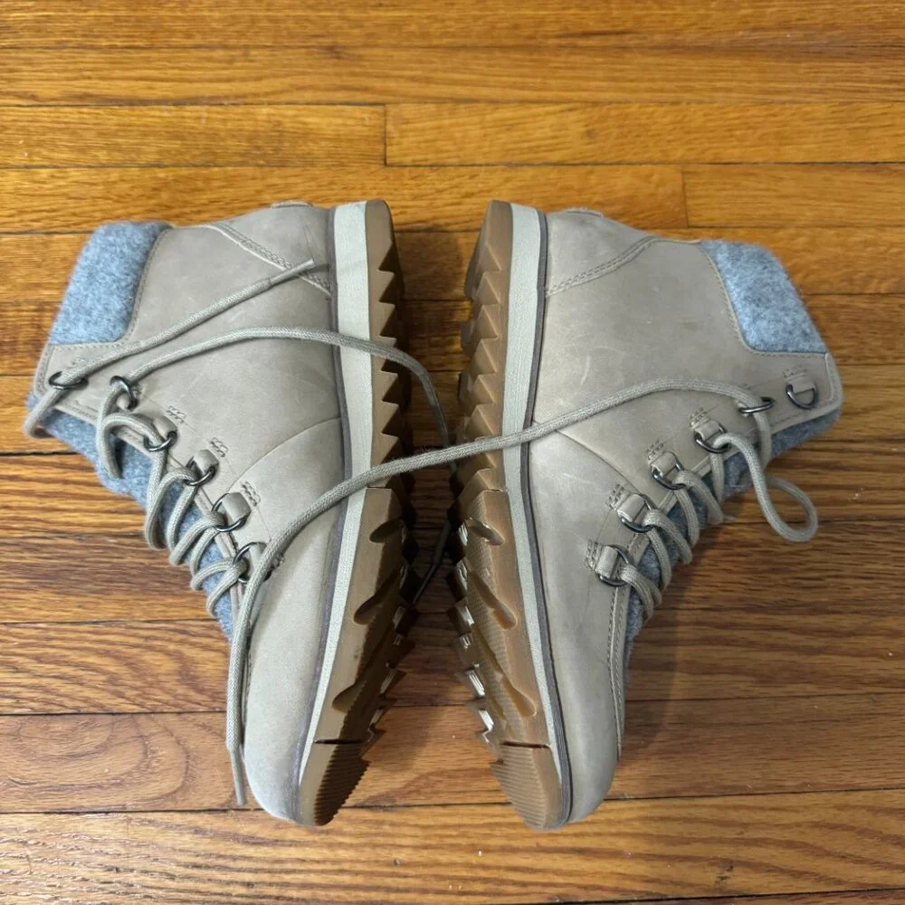 Sorel Women's Boots EUC - Picture 4 of 5